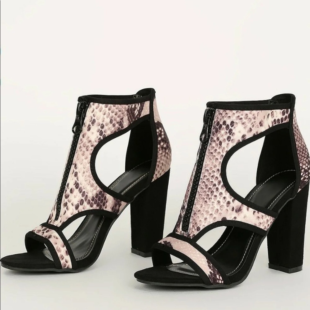 🔥Bamboo Snake Zip Front Cut Out Open Toe Heels - Picture 4 of 6